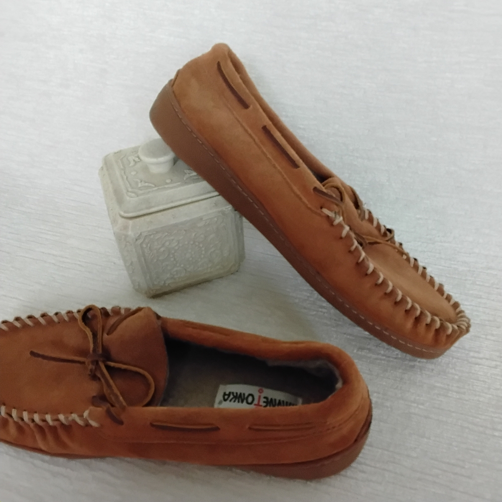 Minnetonka Size 10 Mens Tan Suede Moccasins - Picture 3 of 11